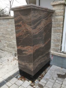 Material: Juparana India
